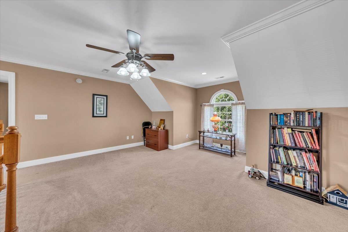 92 Freeman Ct