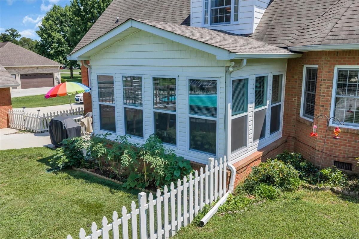 92 Freeman Ct