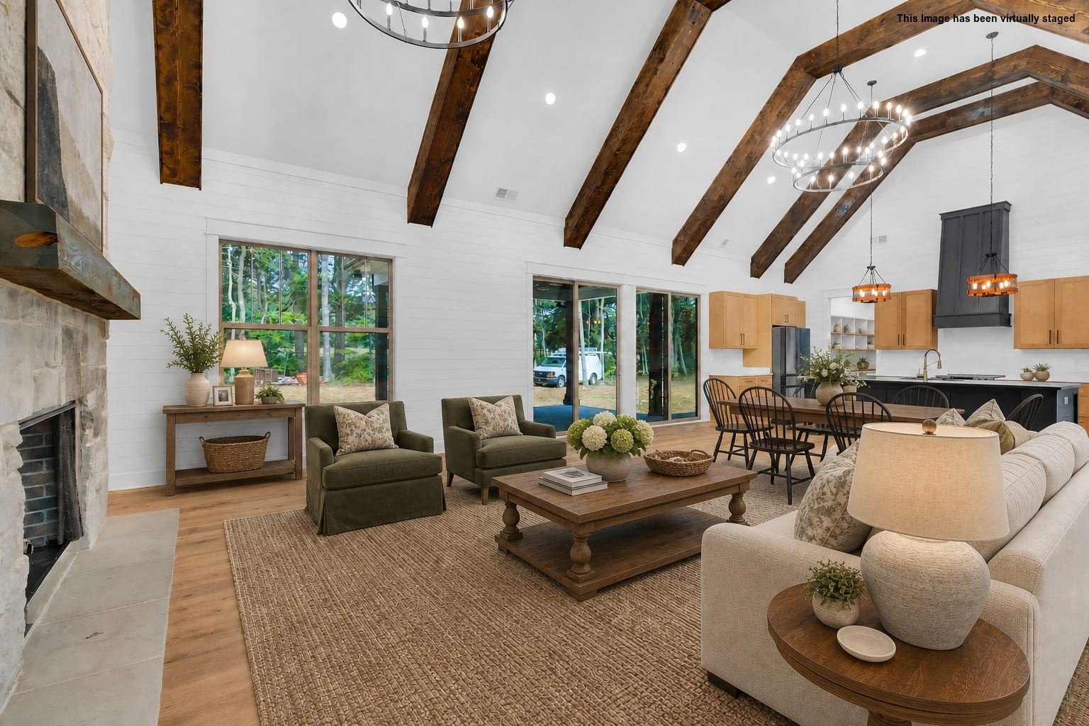 453 Dogwood Ln