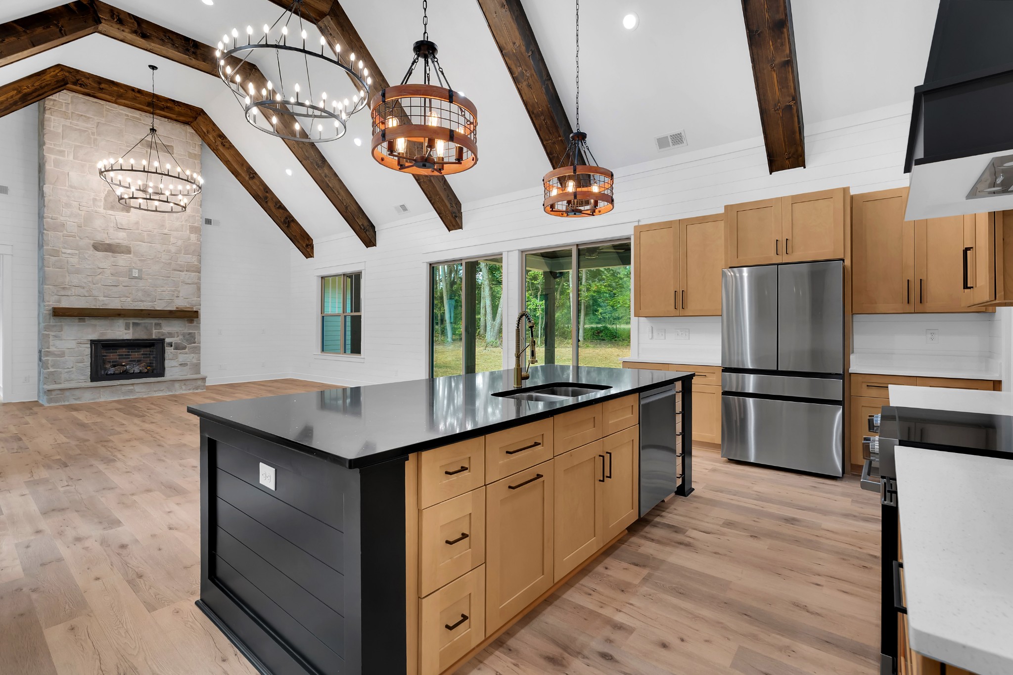 453 Dogwood Ln