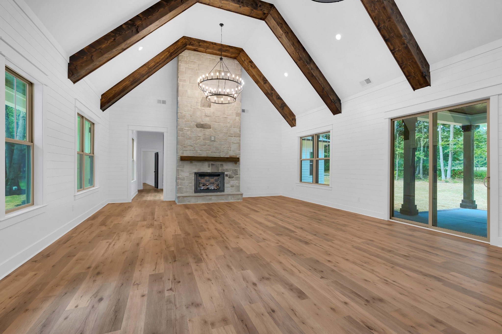 453 Dogwood Ln