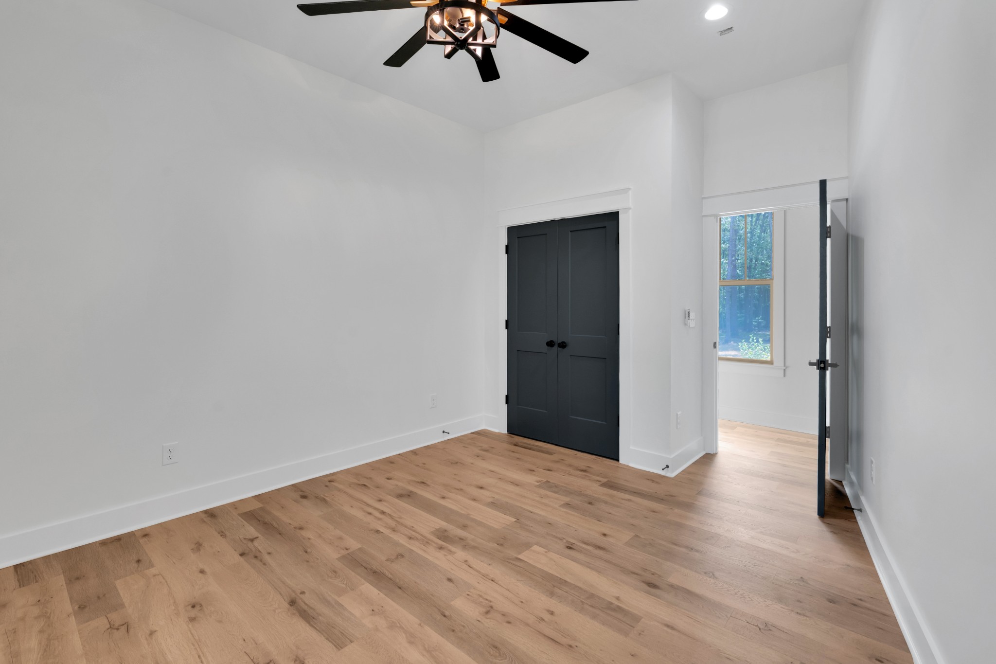 453 Dogwood Ln