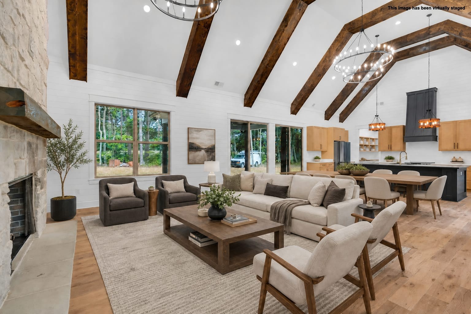 453 Dogwood Ln
