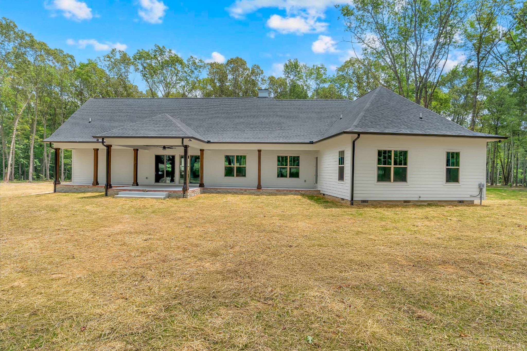 453 Dogwood Ln