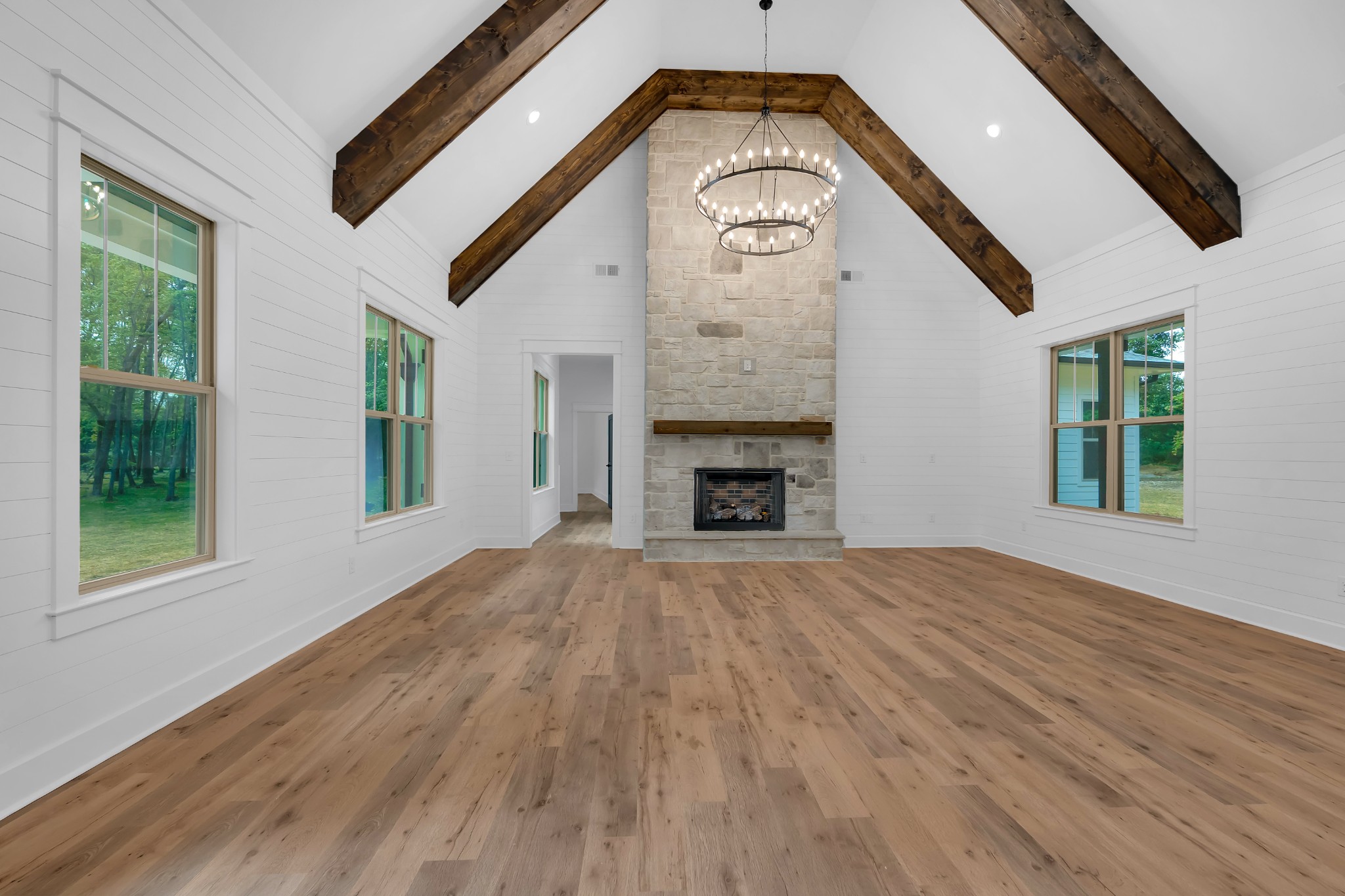 453 Dogwood Ln