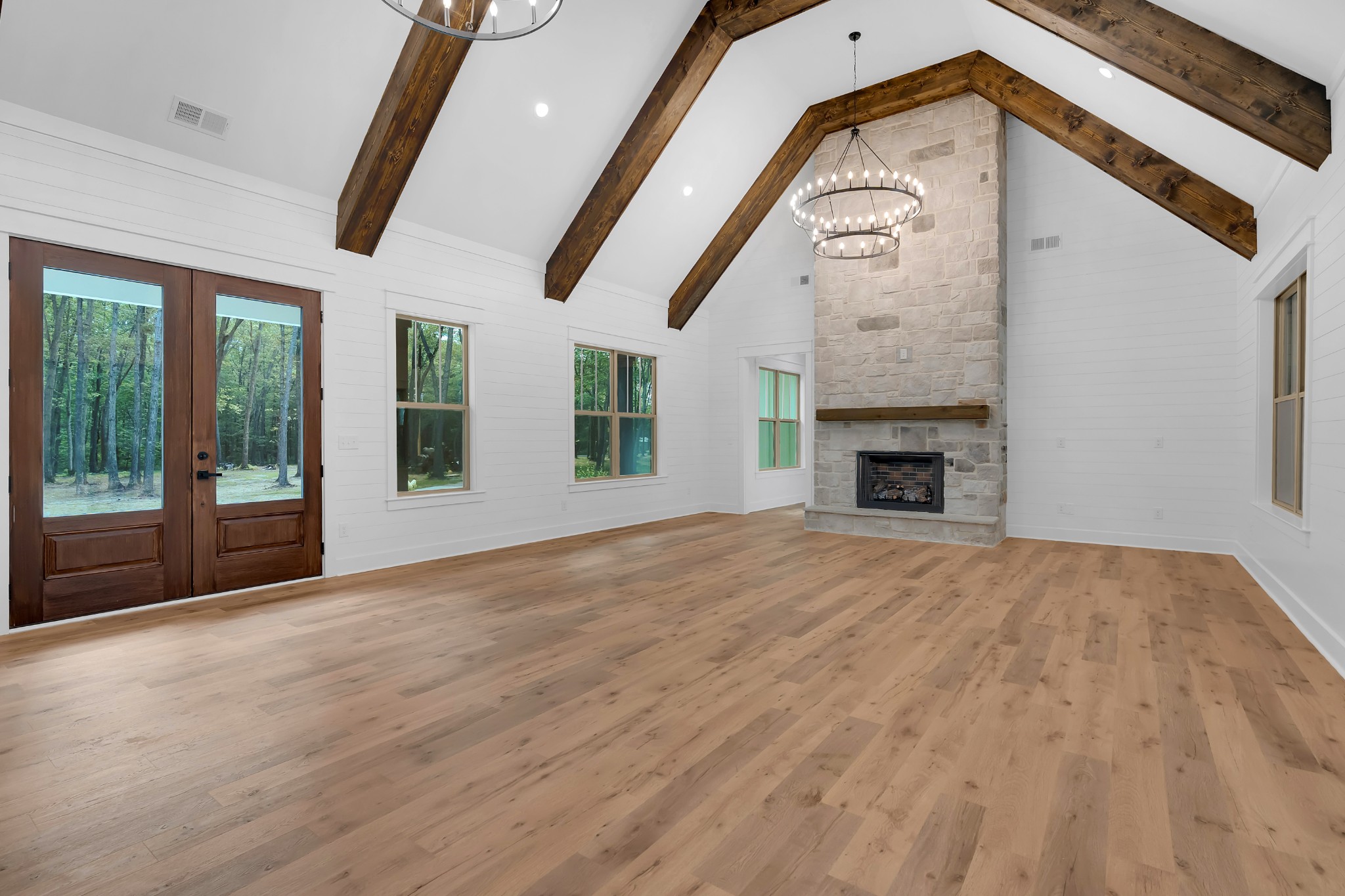 453 Dogwood Ln