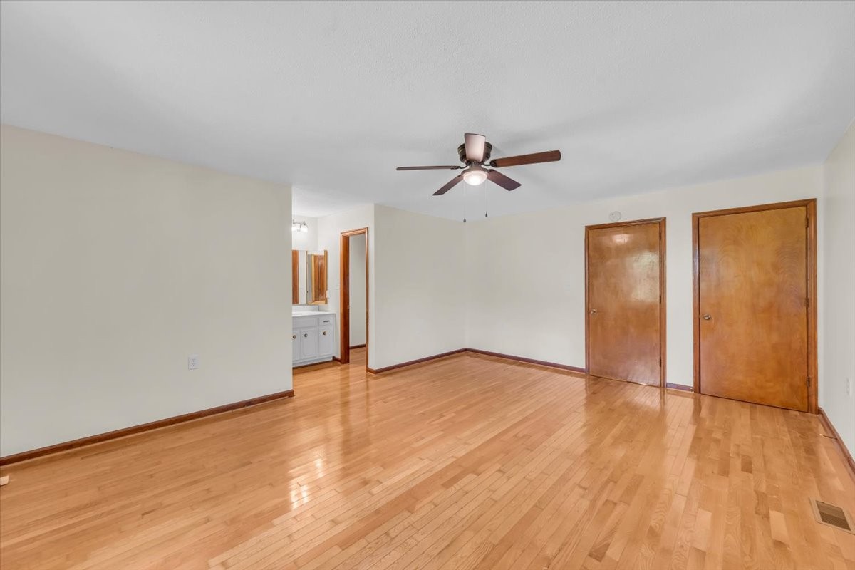 106 Larkway Dr