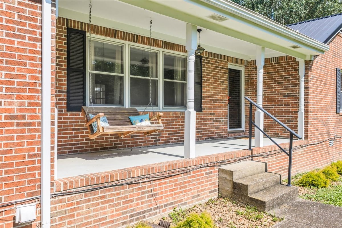106 Larkway Dr