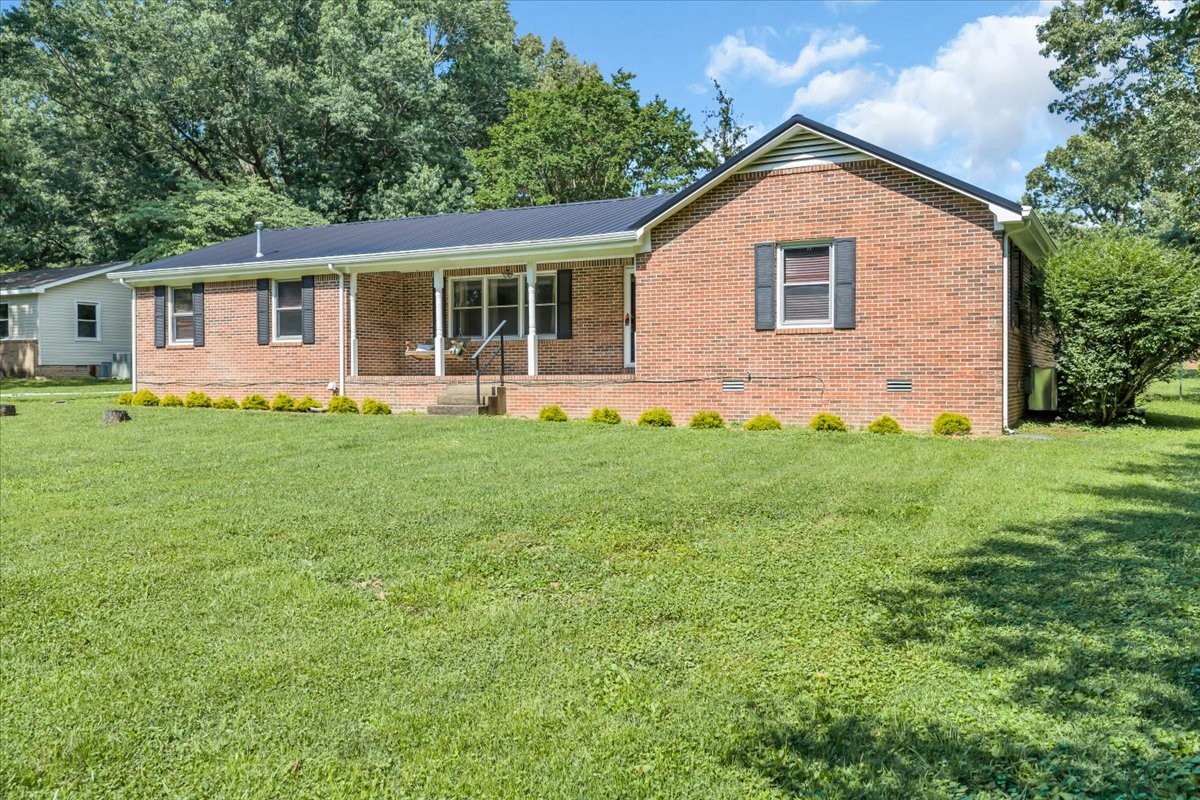 106 Larkway Dr
