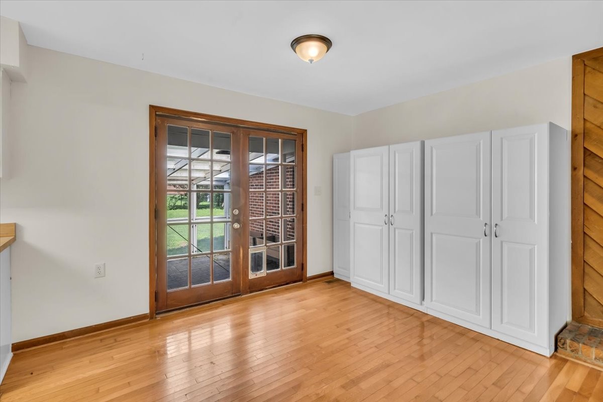 106 Larkway Dr