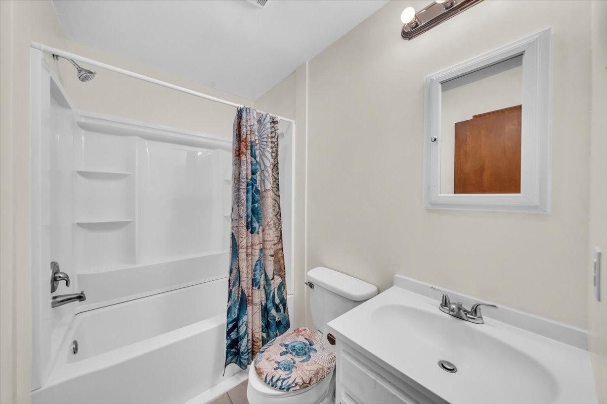106 Larkway Dr