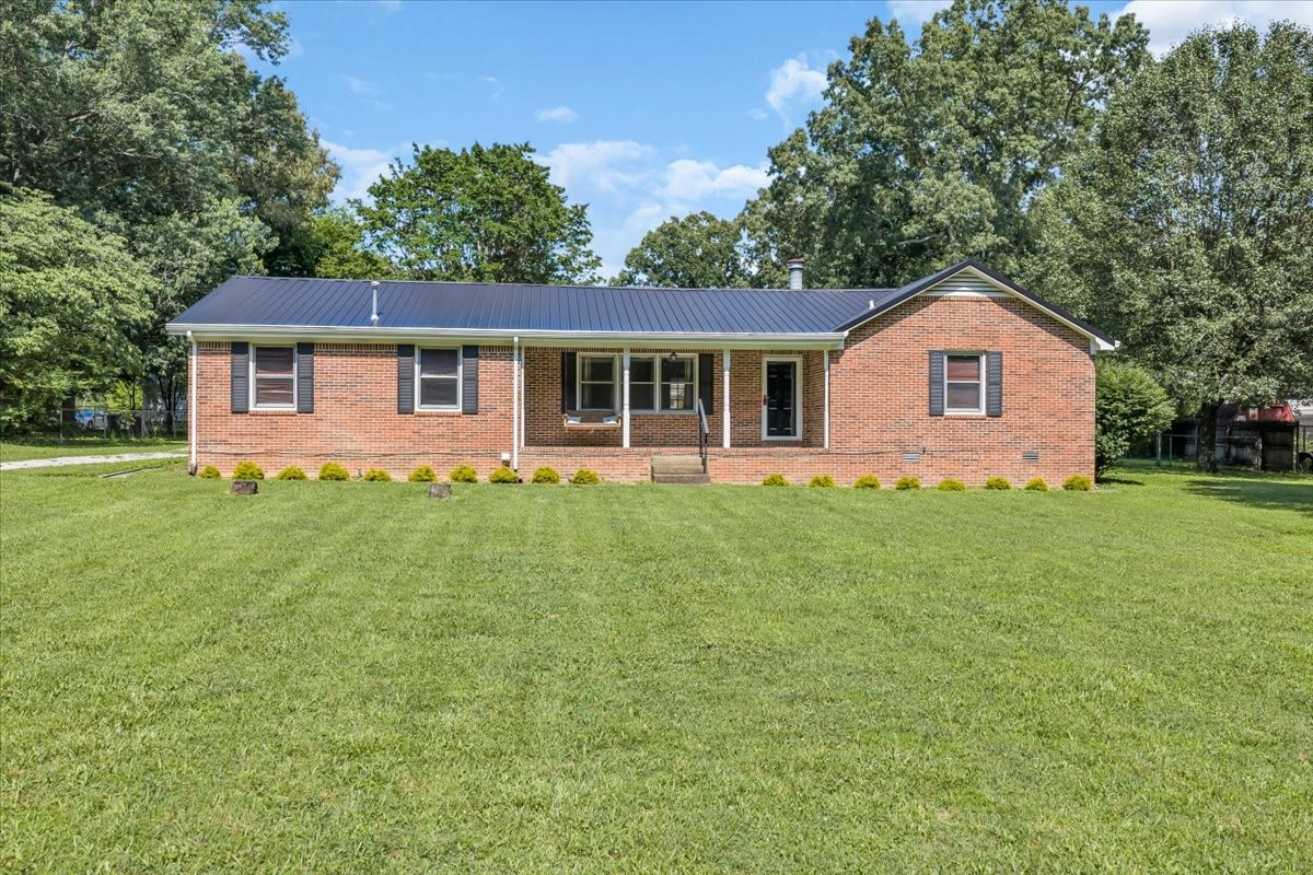 106 Larkway Dr