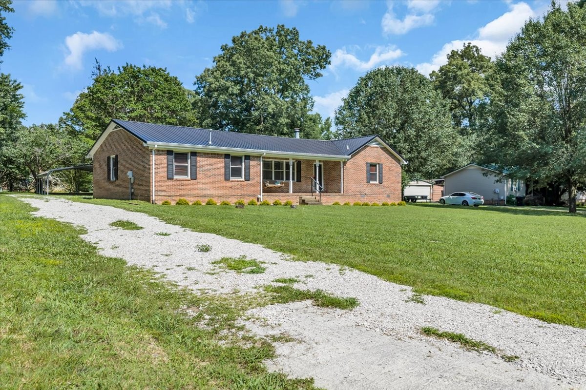 106 Larkway Dr