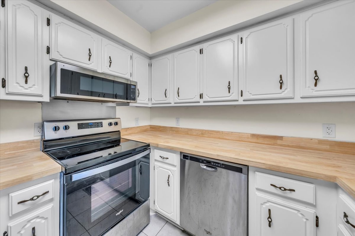 106 Larkway Dr