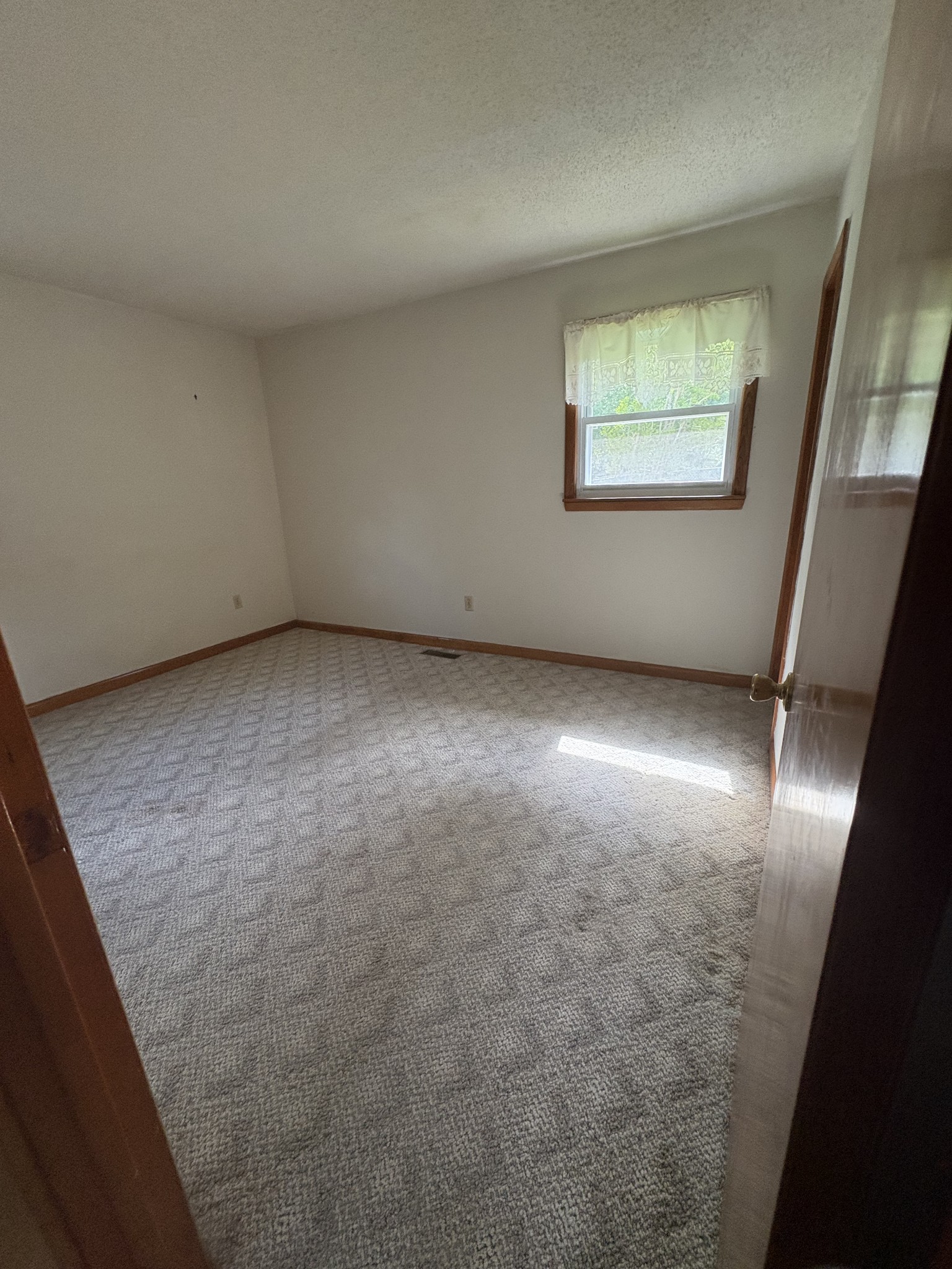 127 Mary St