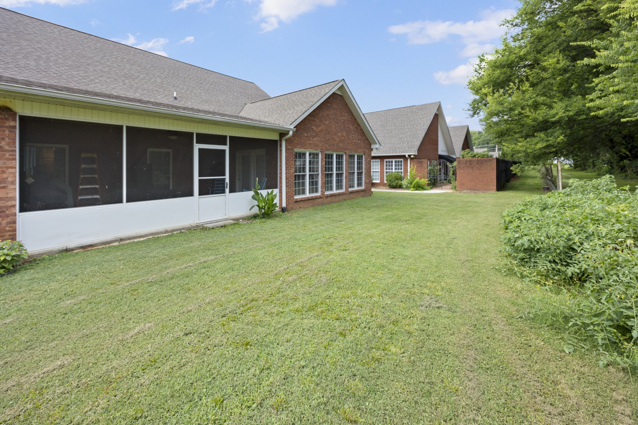 342 Chase Cir