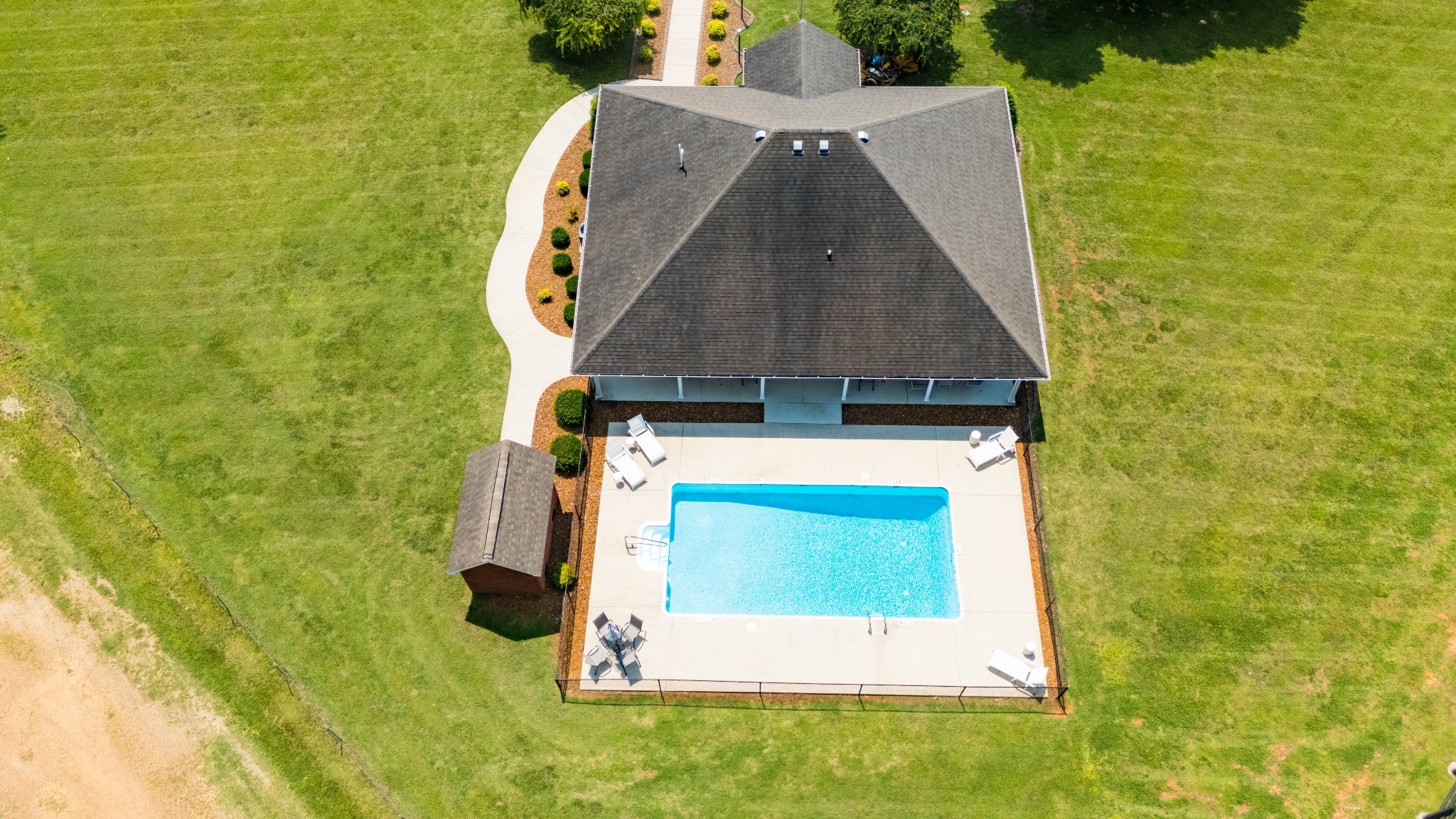 342 Chase Cir