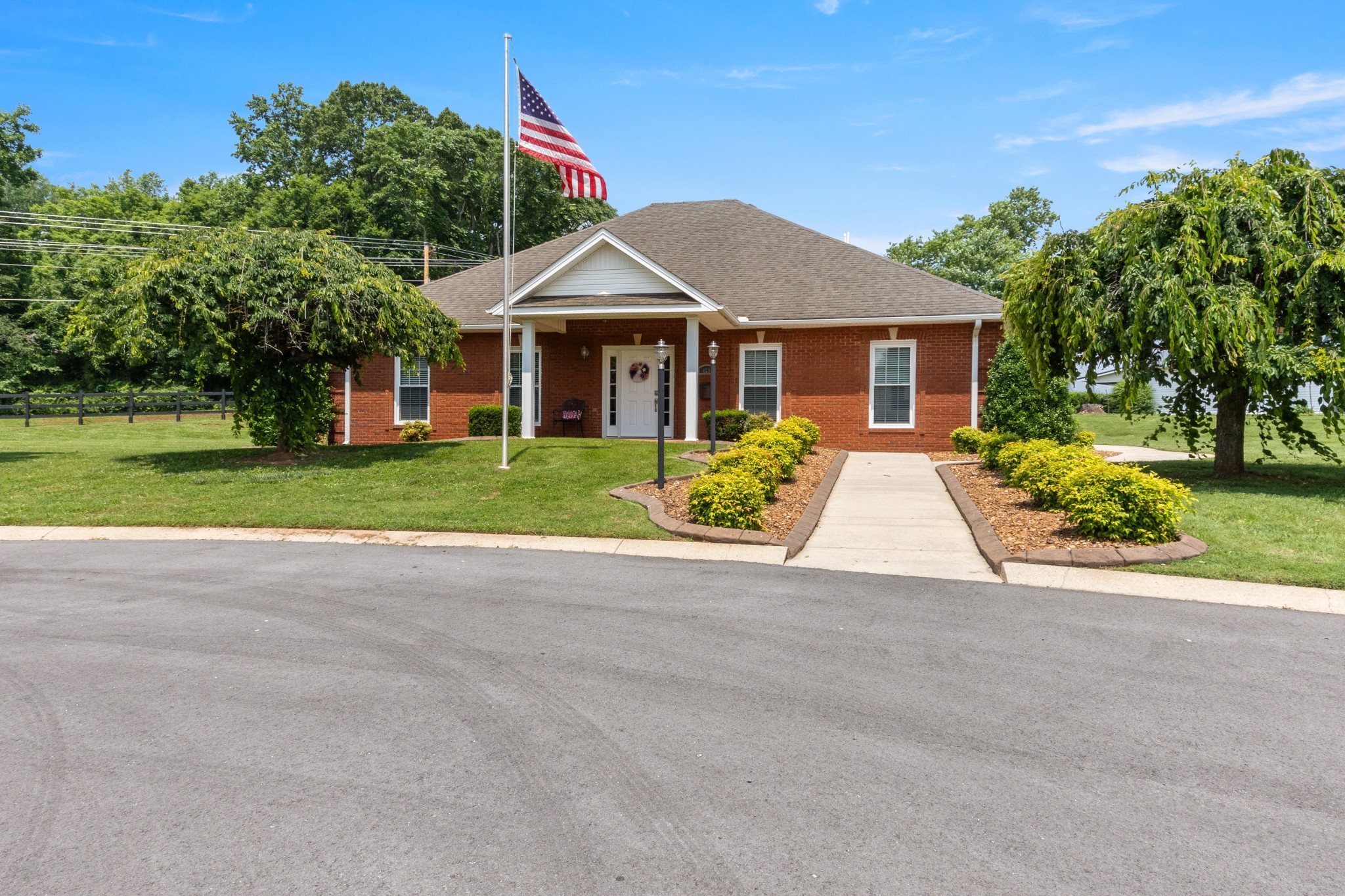 342 Chase Cir