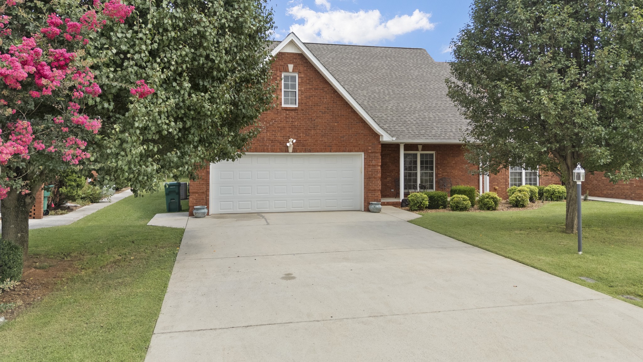 342 Chase Cir