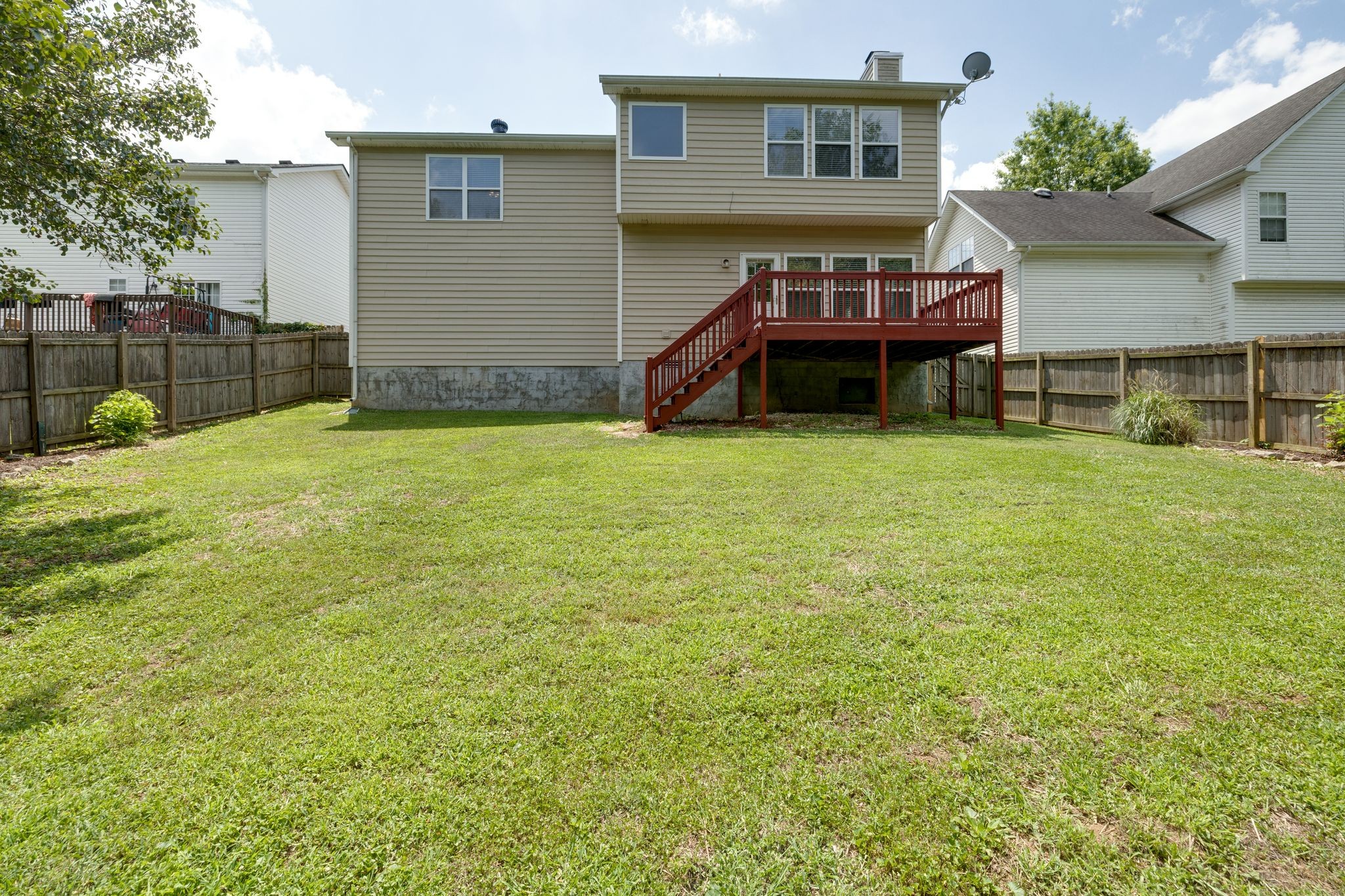 7895 Rainey Dr