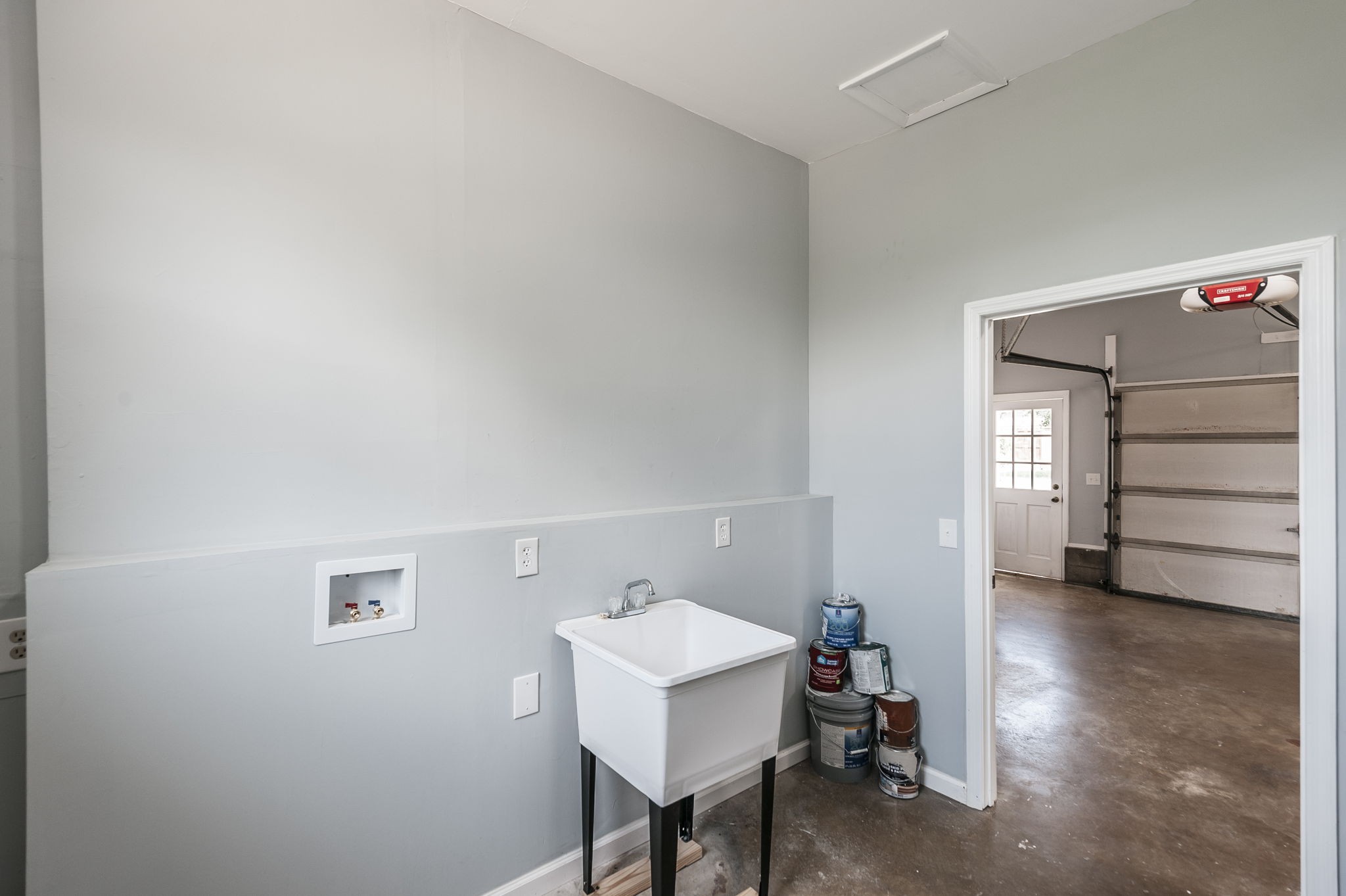 109 Valley View Dr
