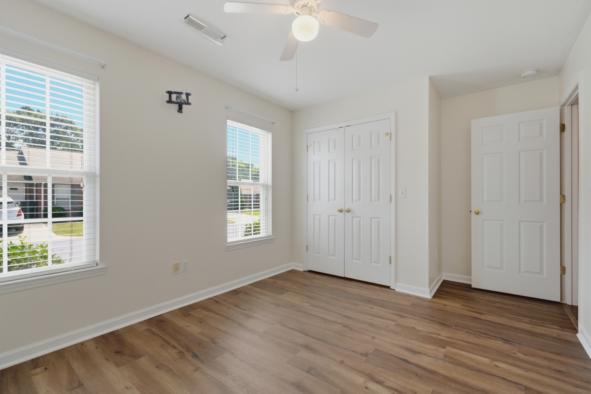 126 Middleton Ct