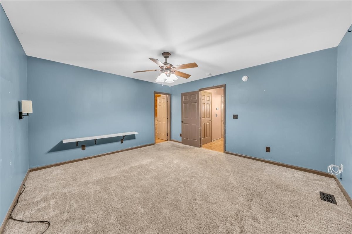415 Whitney Dr