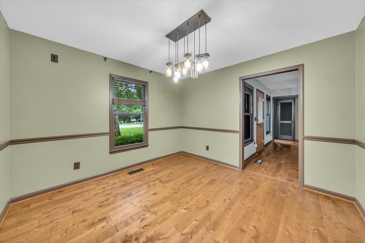 415 Whitney Dr