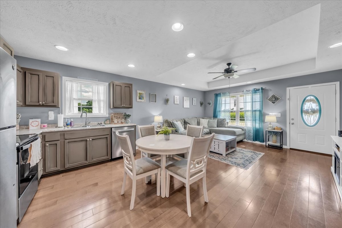 3366 Oak Grove Rd