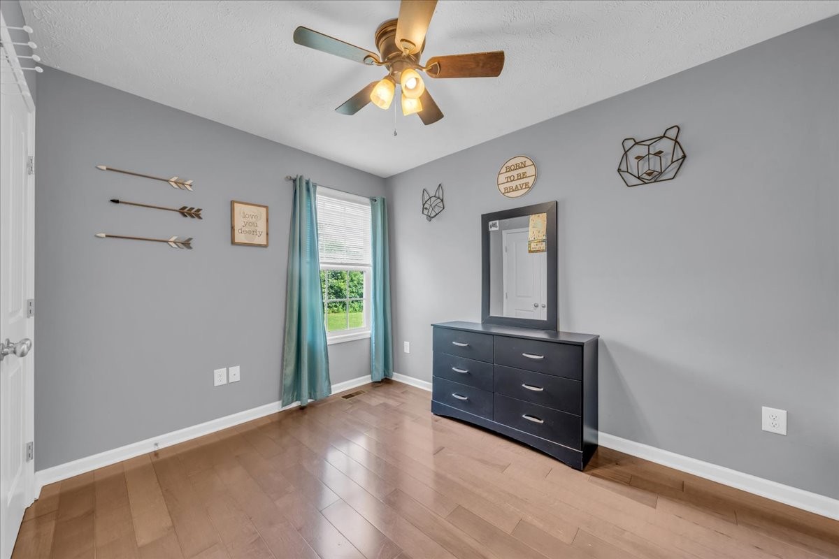 3366 Oak Grove Rd