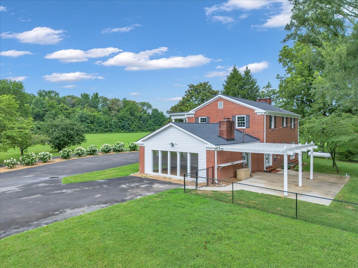 251 Miller Rd