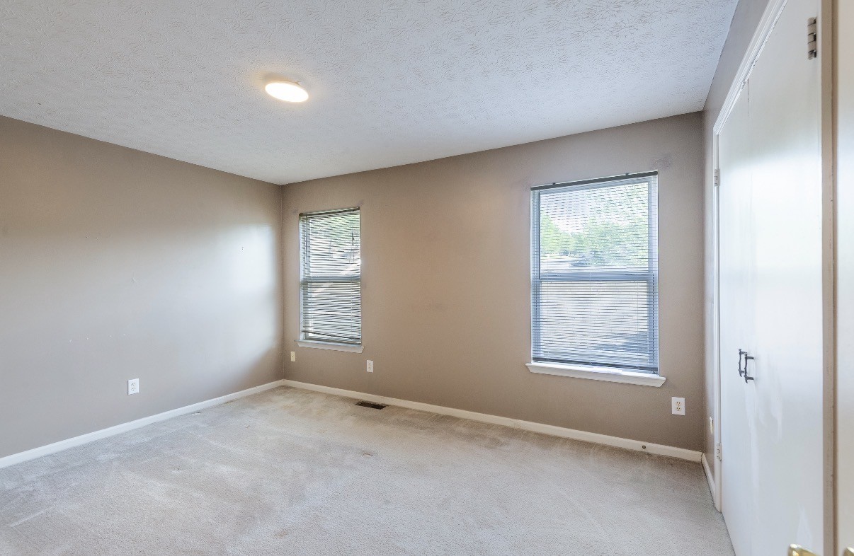 110 Waterview Dr