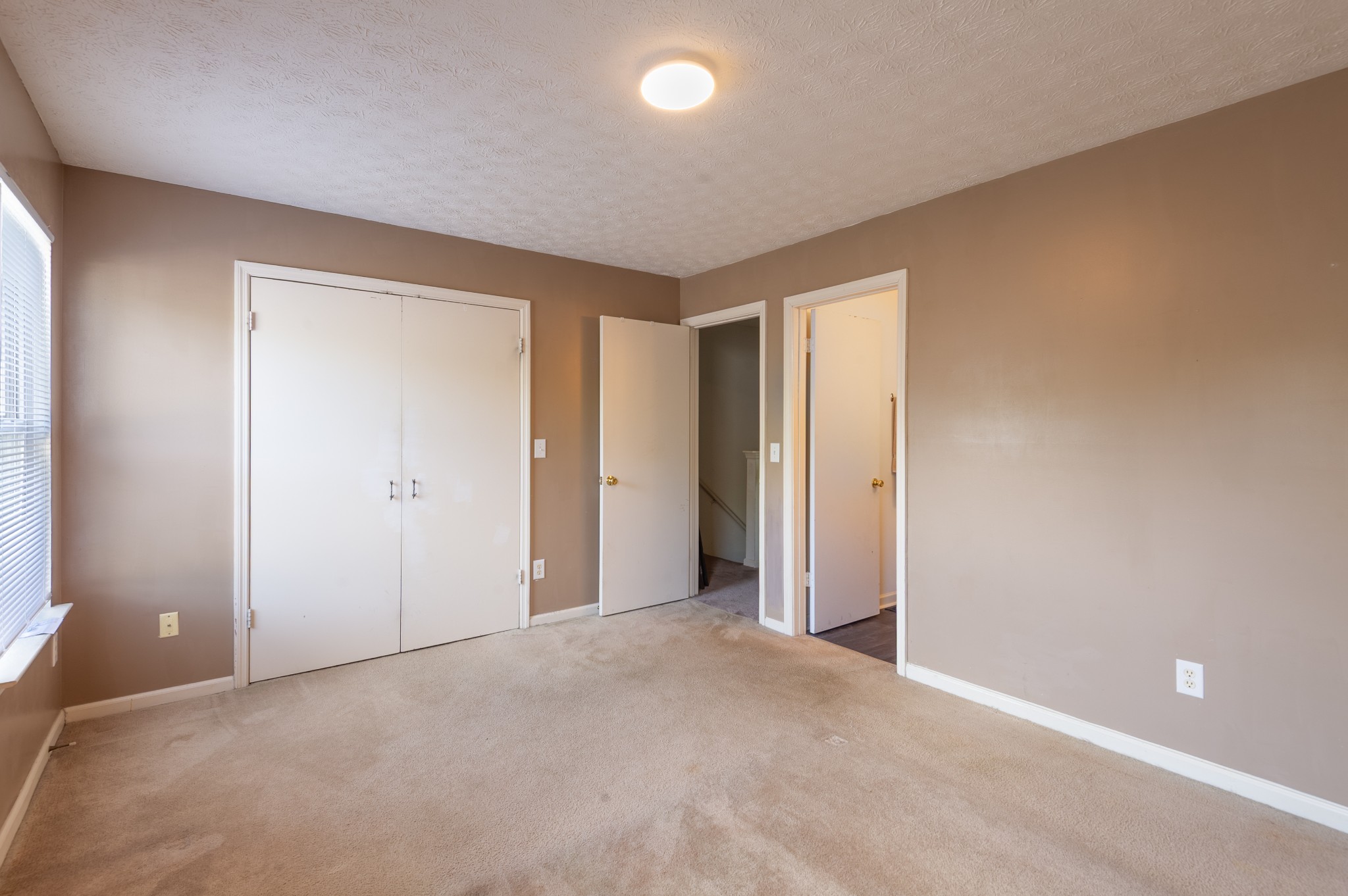 110 Waterview Dr