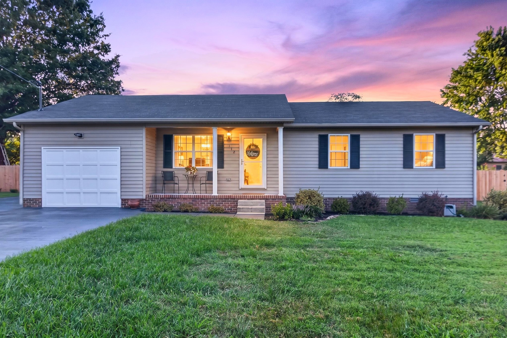 112 Darnell Dr