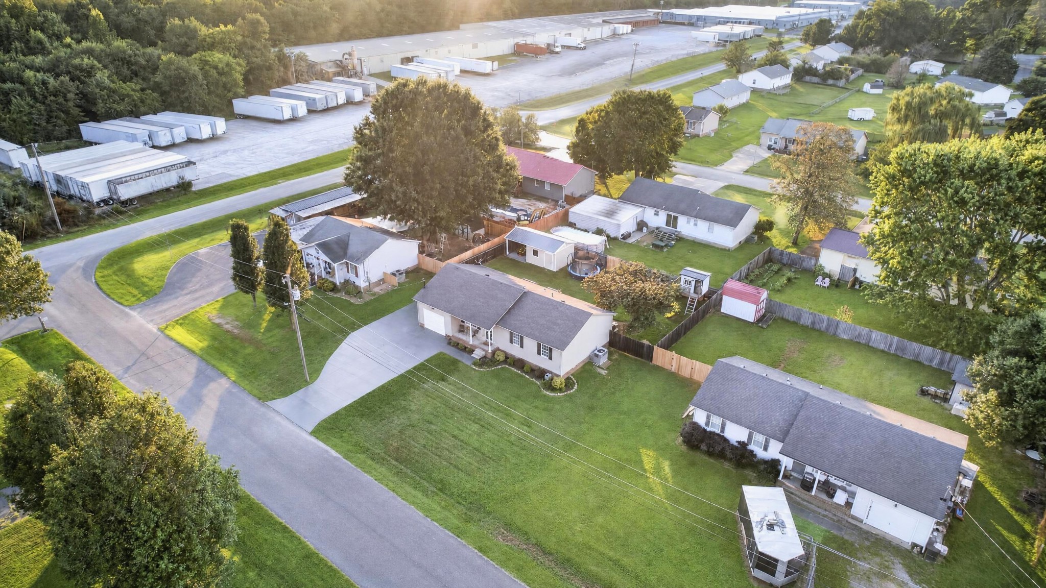 112 Darnell Dr