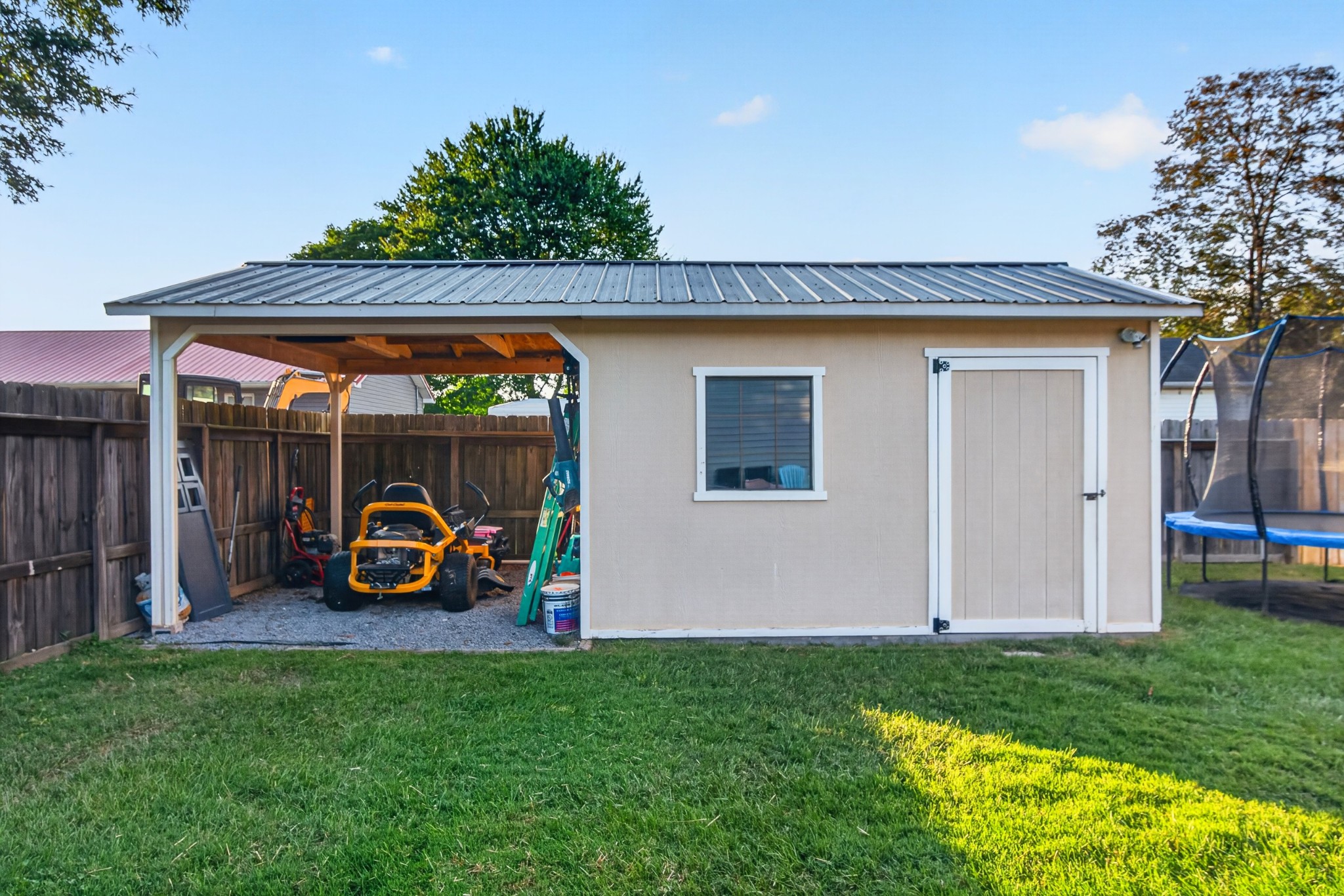 112 Darnell Dr