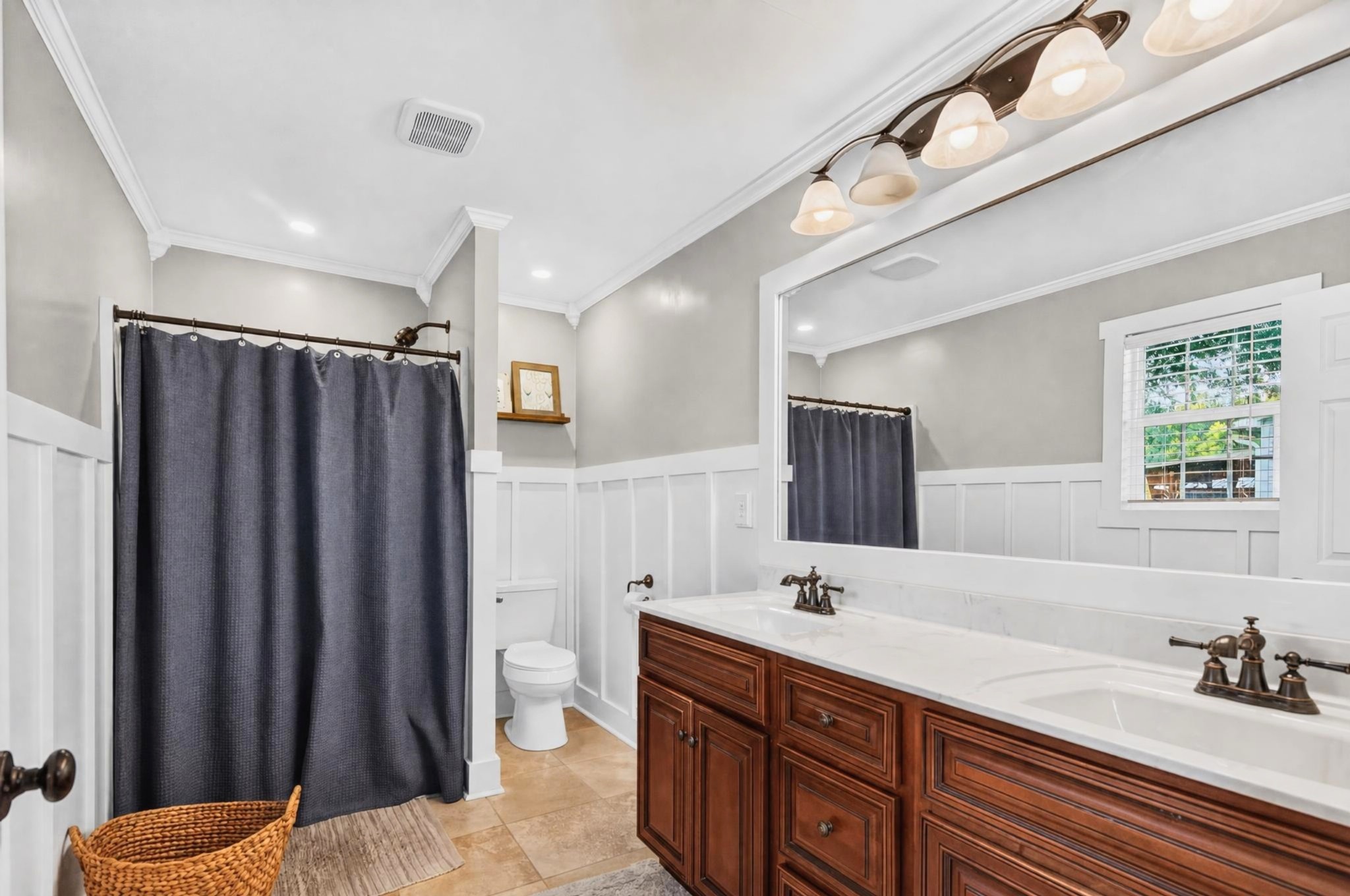 112 Darnell Dr
