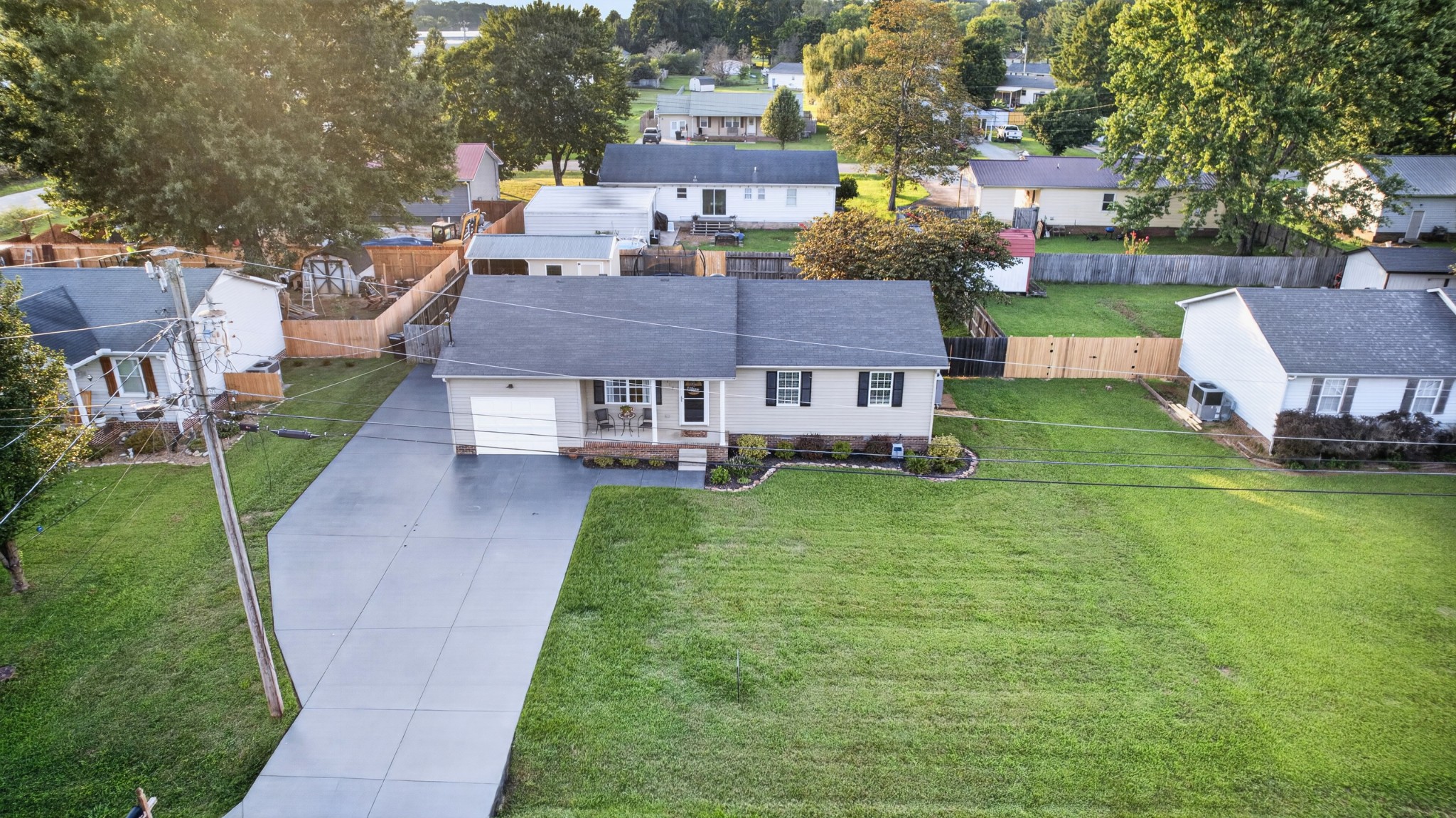 112 Darnell Dr