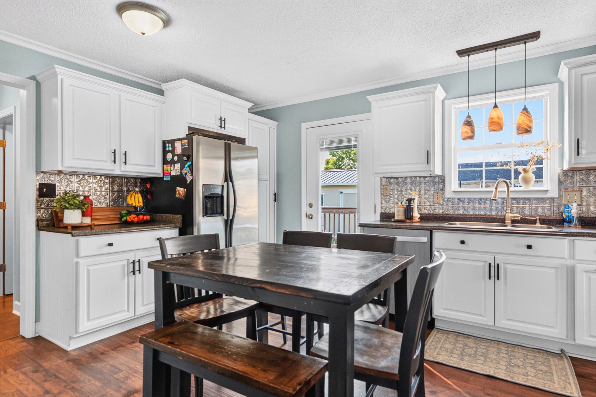 112 Darnell Dr