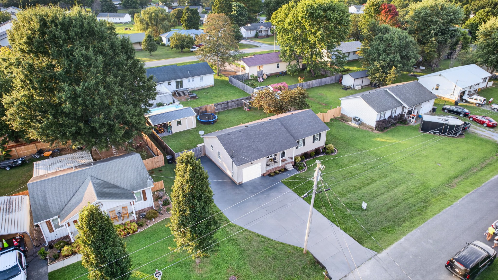 112 Darnell Dr