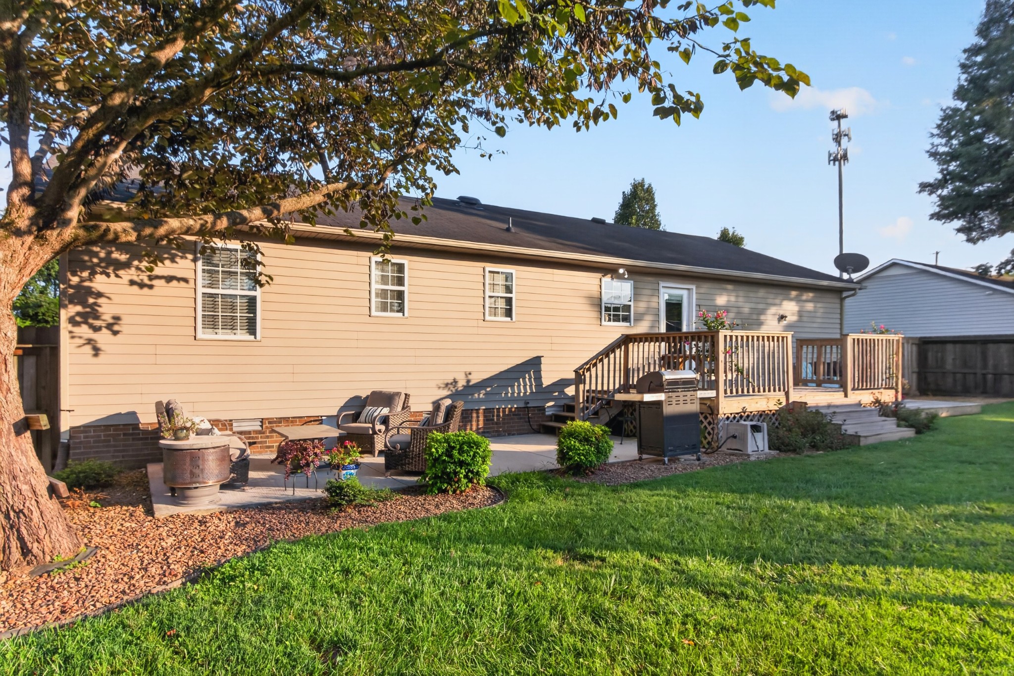 112 Darnell Dr