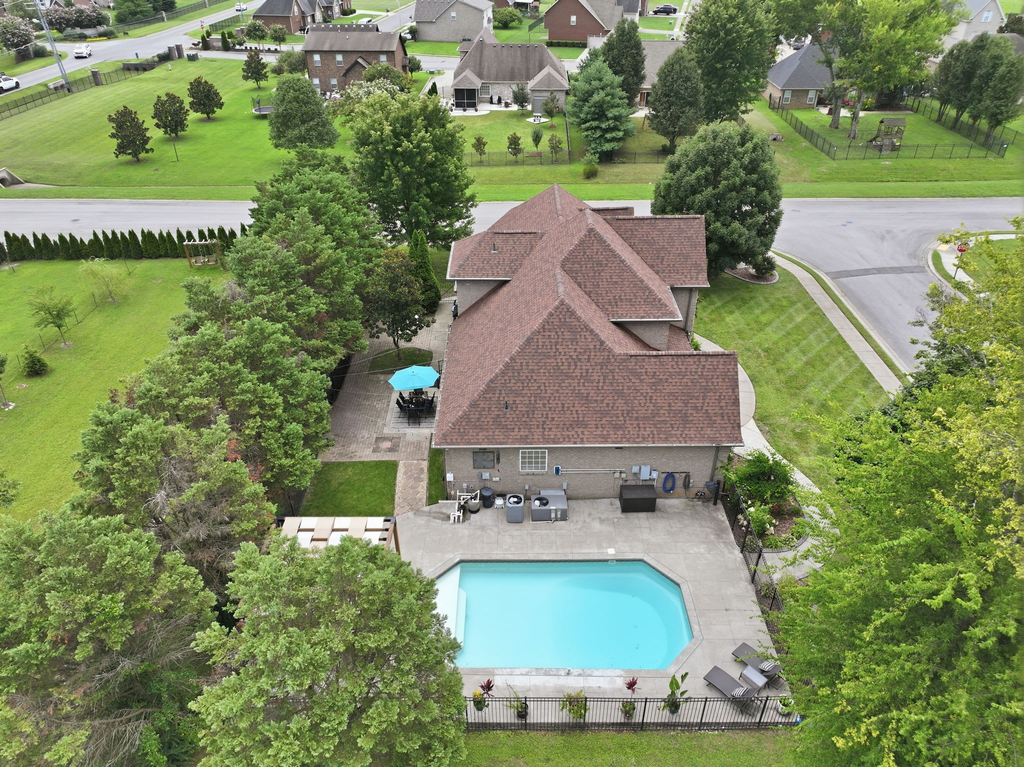 2725 Aristocrate Dr