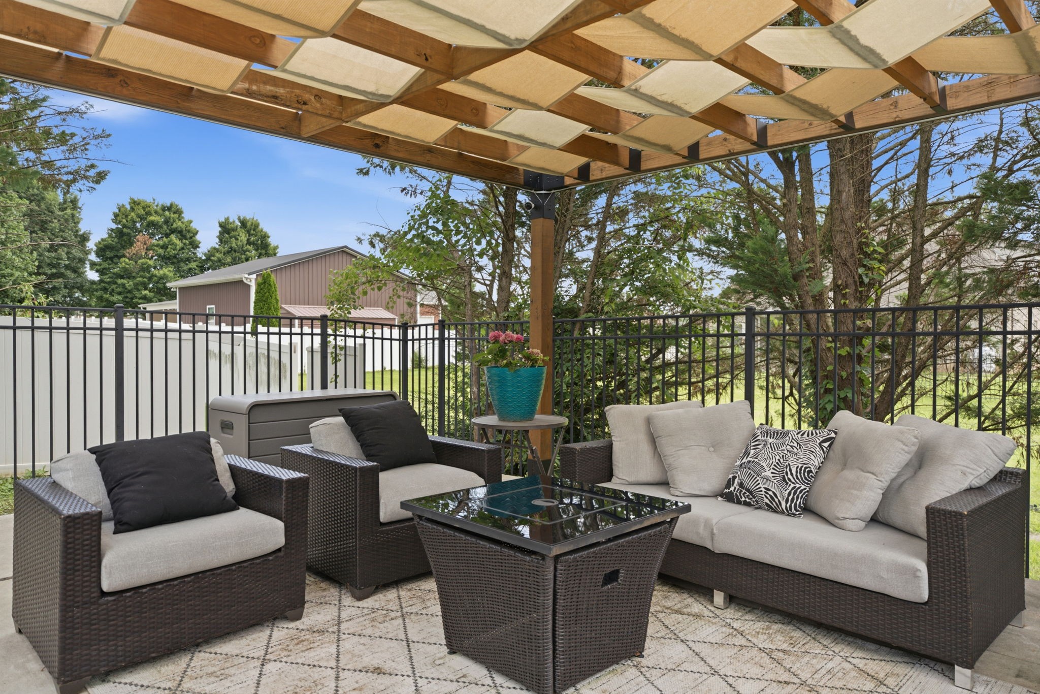 2725 Aristocrate Dr