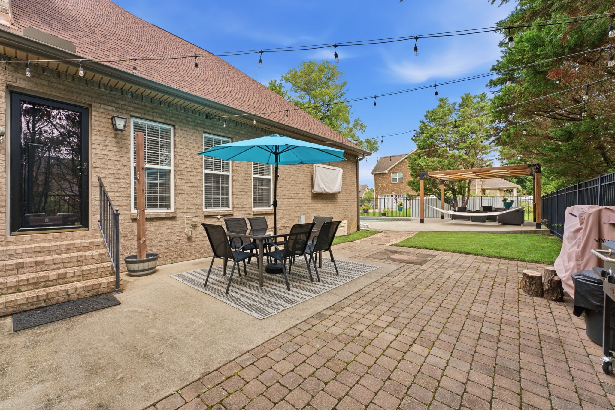 2725 Aristocrate Dr