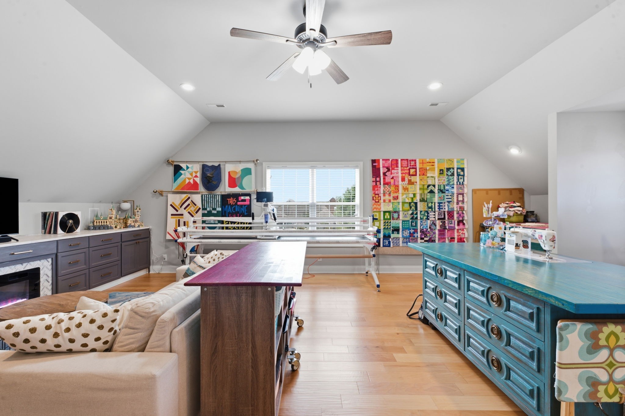 2725 Aristocrate Dr