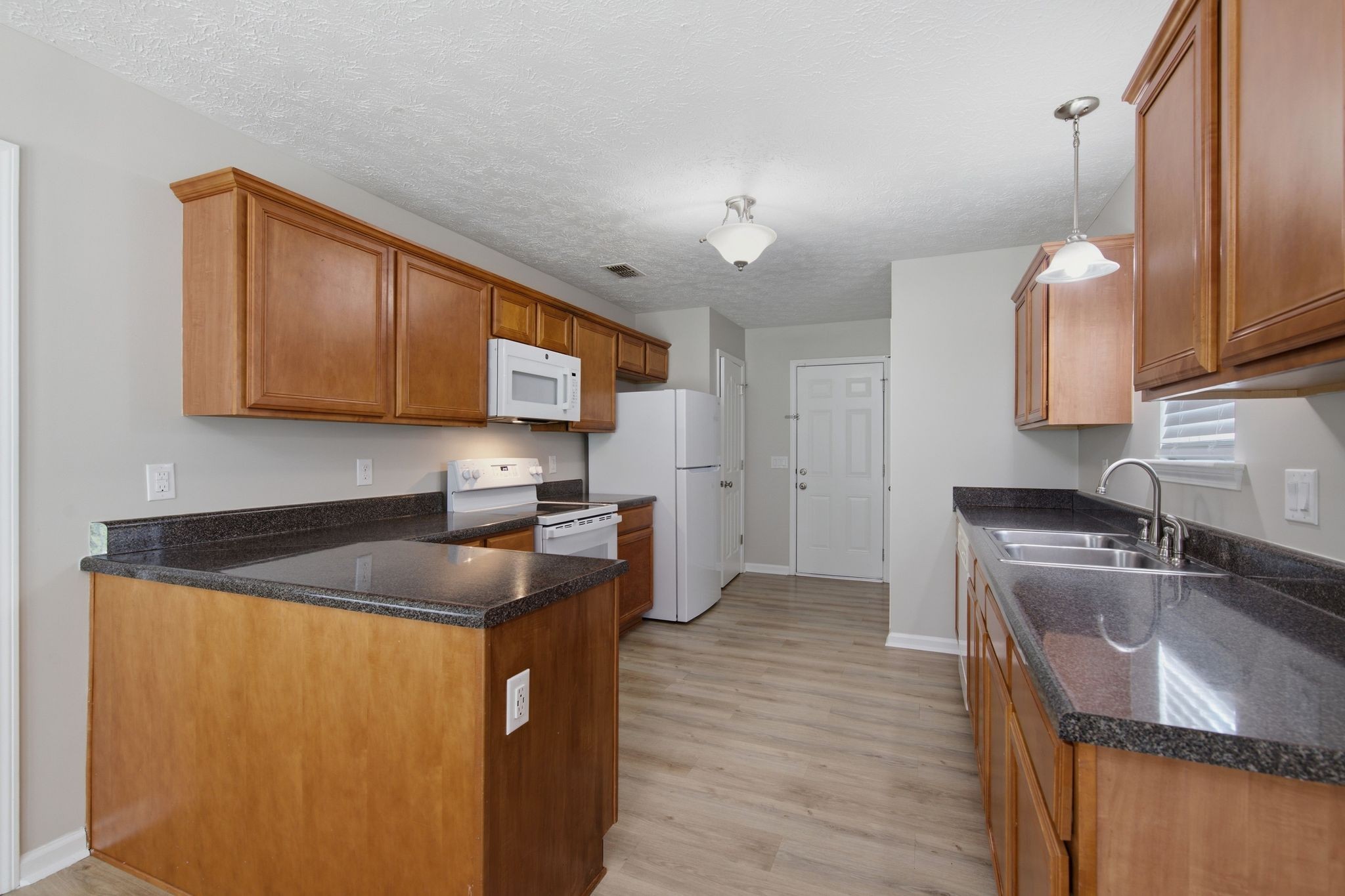 8816 Cressent Glen Ct