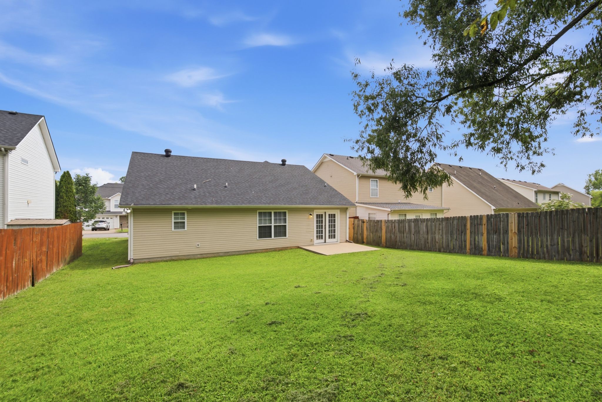 8816 Cressent Glen Ct
