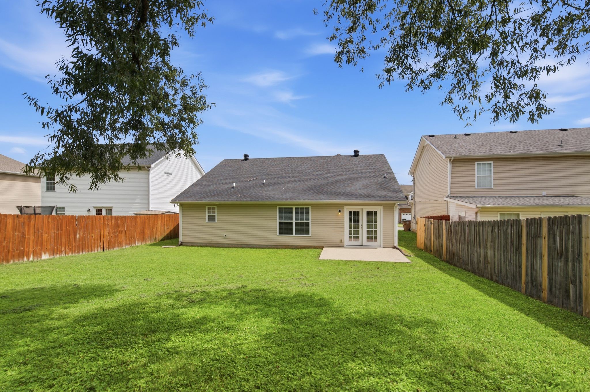 8816 Cressent Glen Ct