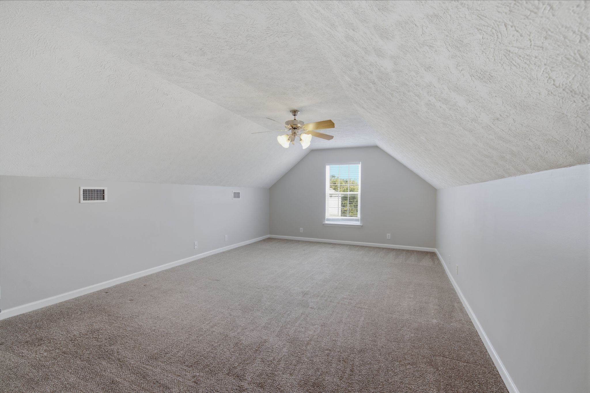8816 Cressent Glen Ct
