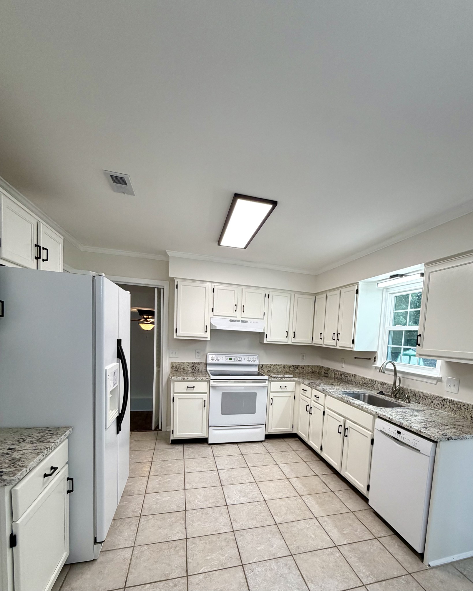 302 Rolling Acres Dr